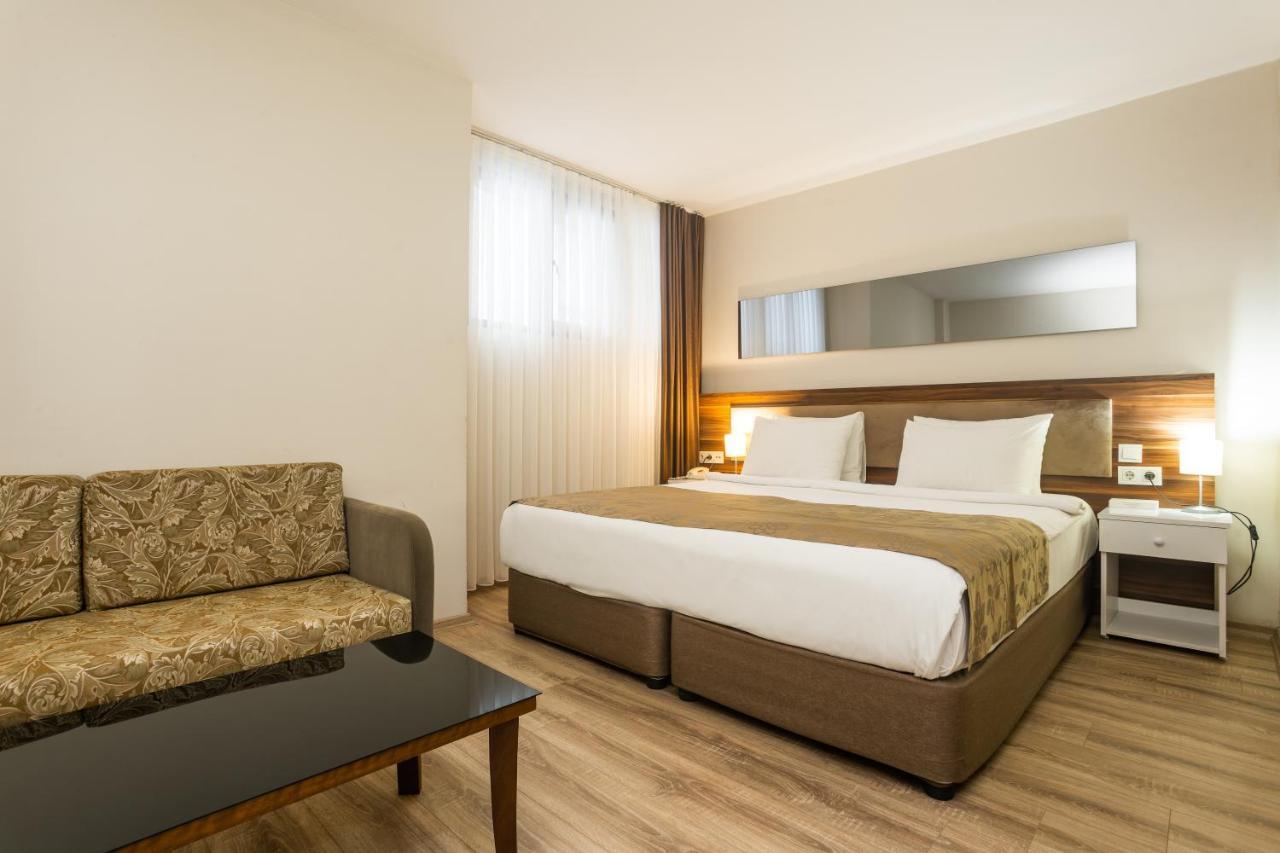 P Galata Hotel - Special Category Istanbul Exteriör bild