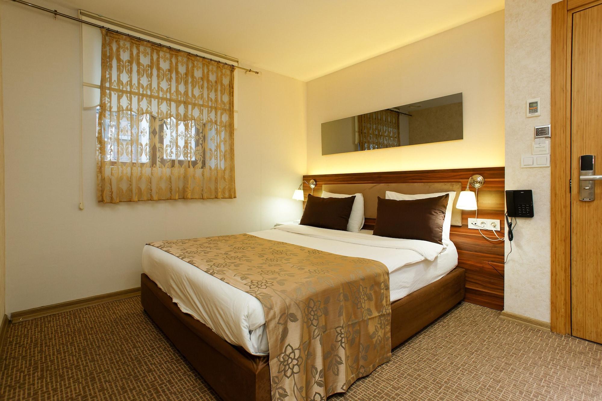 P Galata Hotel - Special Category Istanbul Exteriör bild